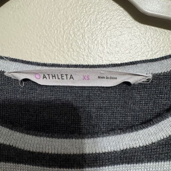 Athleta Boreal Gray Sweater Dress size XS - Picture 6 of 7